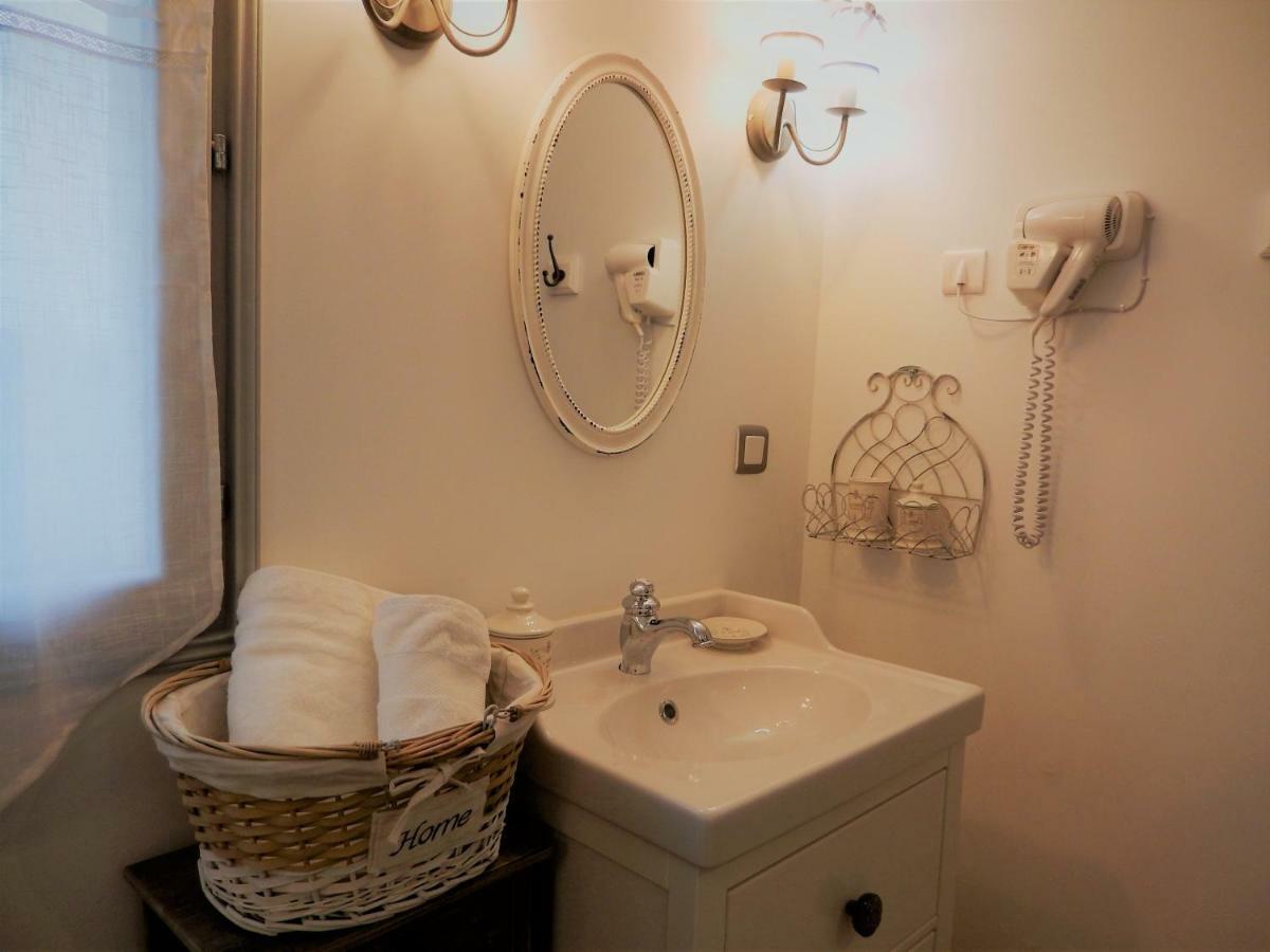 Réau ラ コルドネリー ド レオ Bed & Breakfast エクステリア 写真